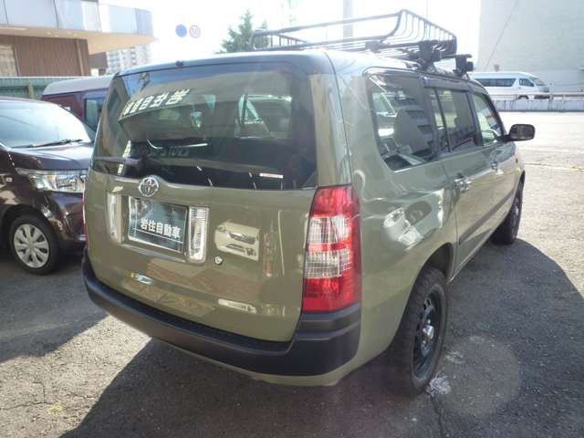 Toyota Succeed Van 8