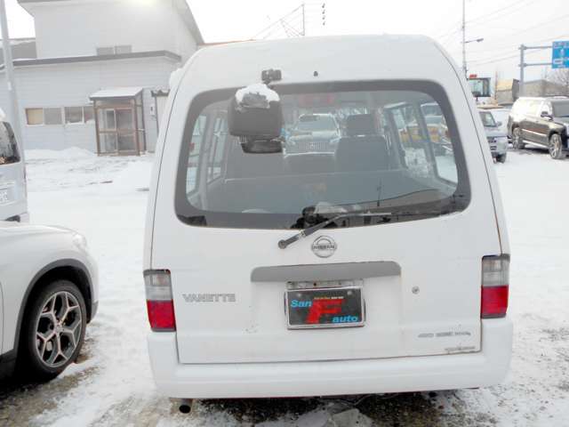 Nissan Vanette 9