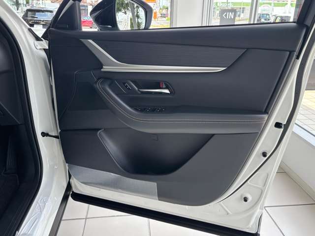 Mazda CX-80 12