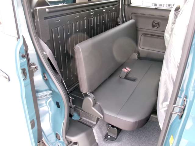 Suzuki Spacia Base 8