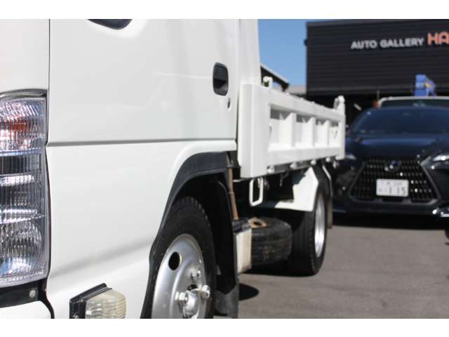 Isuzu Elf 3
