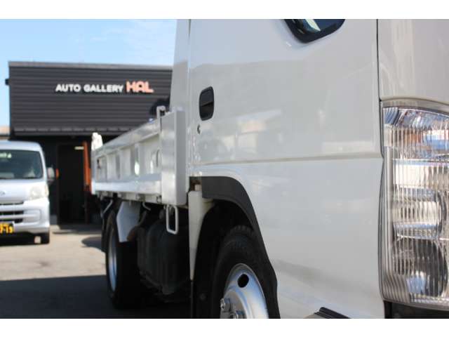 Isuzu Elf 7