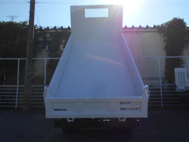 Mitsubishi Fuso Canter 10
