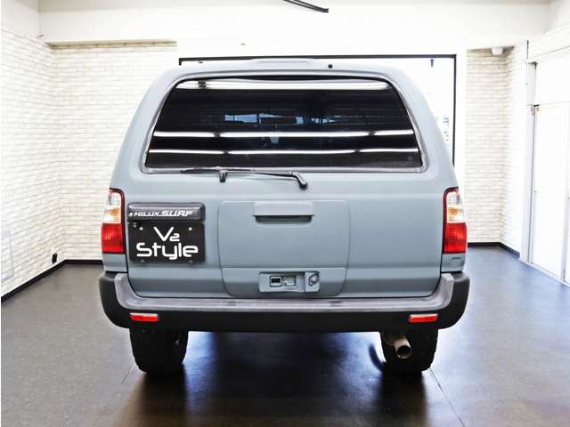 Toyota Hilux Surf 3
