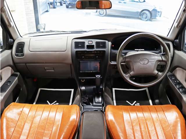 Toyota Hilux Surf 4