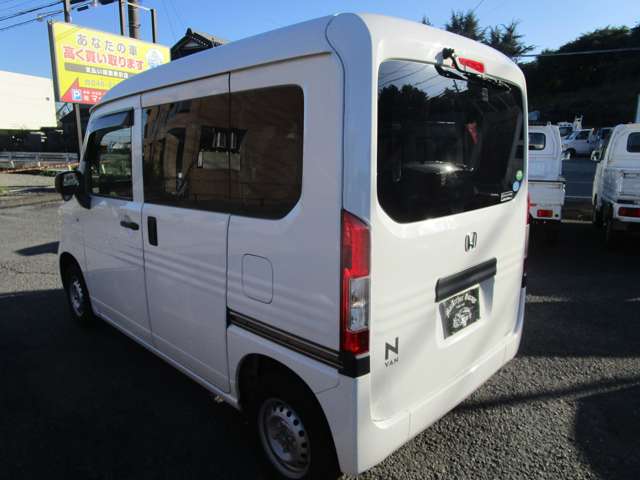 Honda N-VAN 10