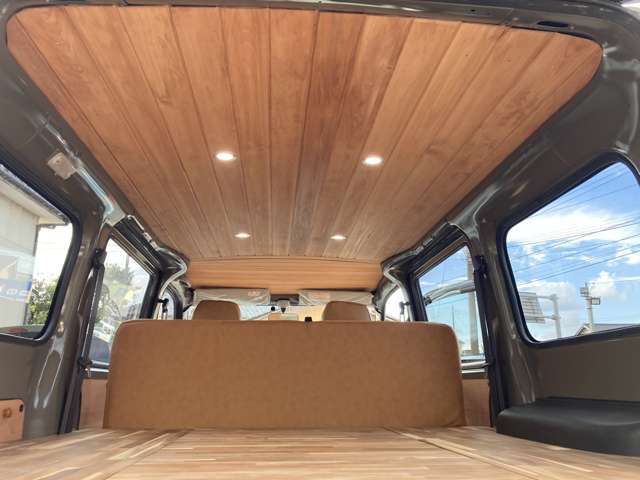 Toyota Light Ace Van 6