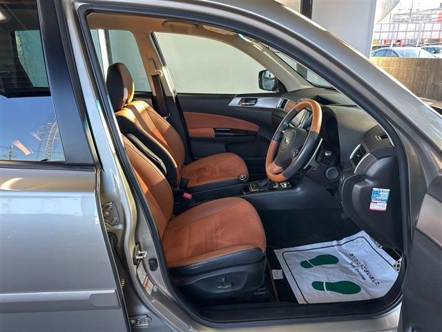 Subaru Exiga Crossover7 12