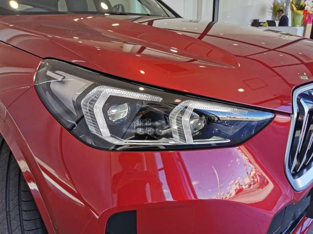 BMW X1 8