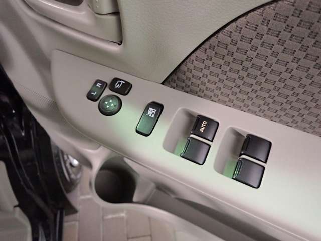 Nissan NV100 Clipper 9