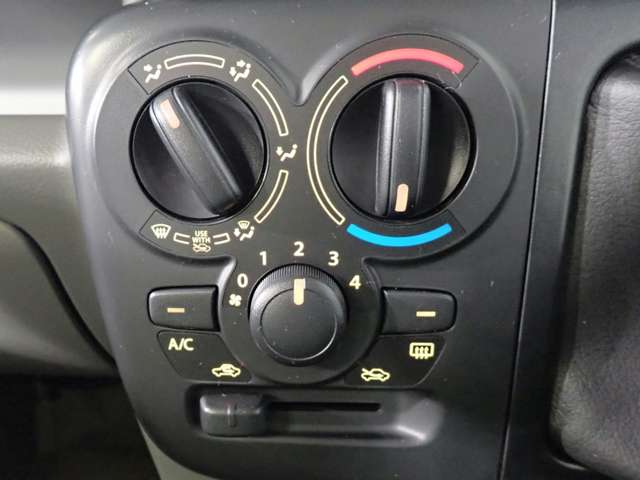 Nissan NV100 Clipper 10