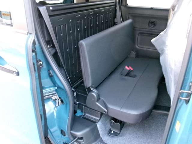 Suzuki Spacia Base 8