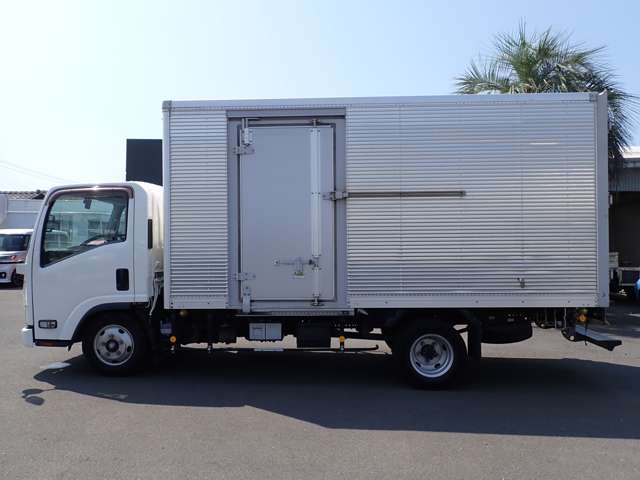 Isuzu Elf 10