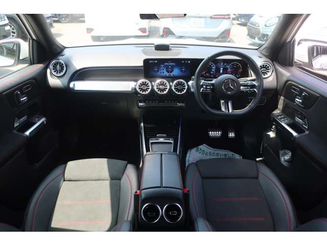 Mercedes-Benz GLB 12