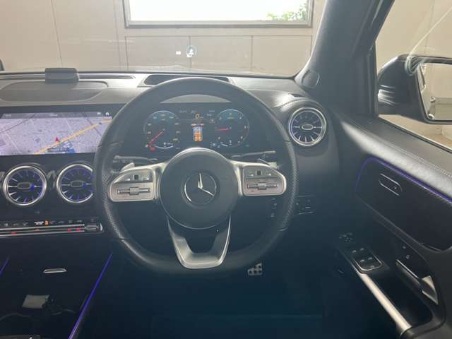 Mercedes-Benz GLB 12