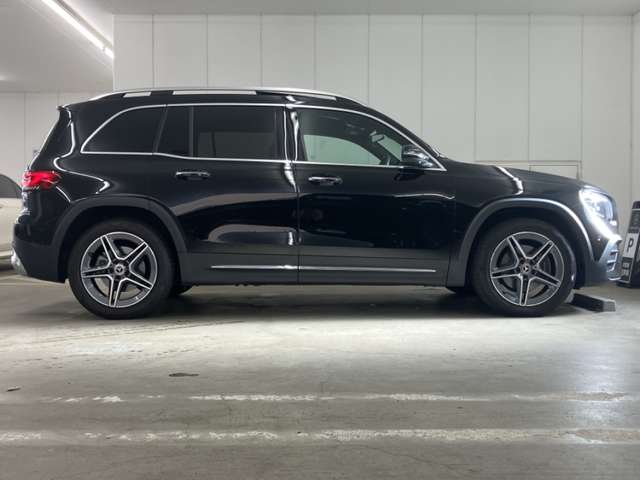 Mercedes-Benz GLB 4