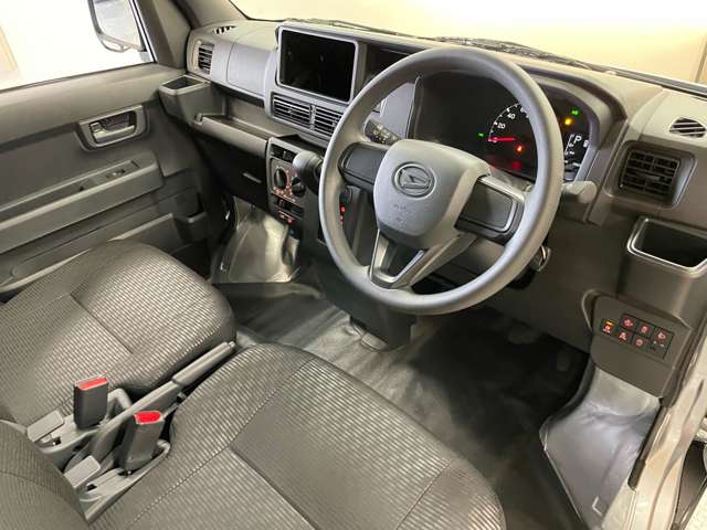 Daihatsu Hijet Cargo 10