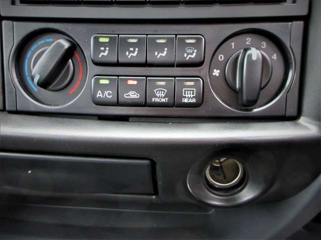 Nissan Vanette 12