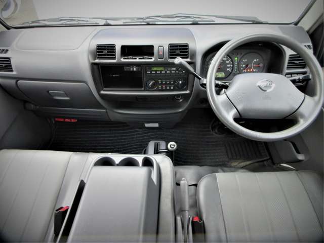 Nissan Vanette 4