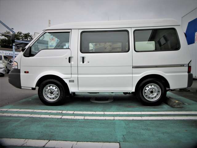 Nissan Vanette 6