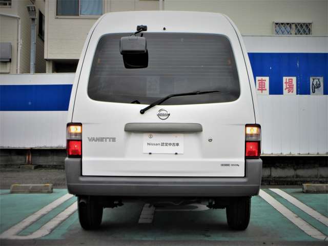 Nissan Vanette 8