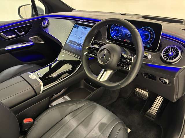 Mercedes-Benz EQE SUV 2