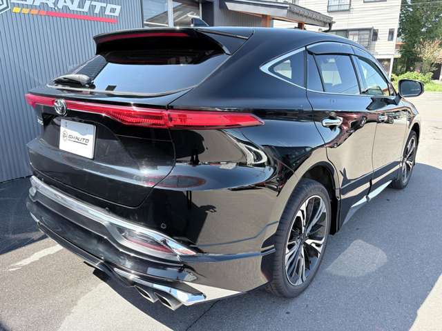 Toyota Harrier 3
