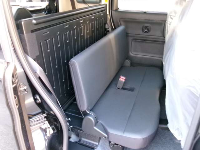 Suzuki Spacia Base 8