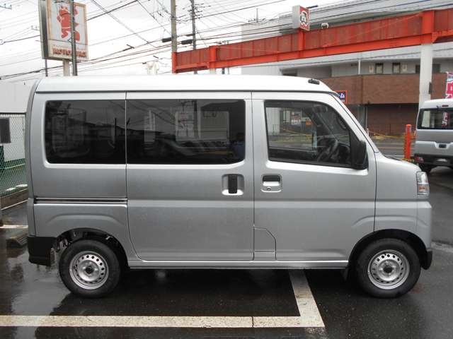 Daihatsu Hijet Cargo 8