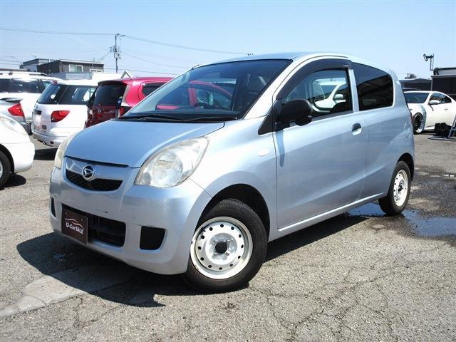 Daihatsu Mira 3