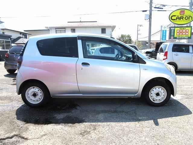 Daihatsu Mira 5
