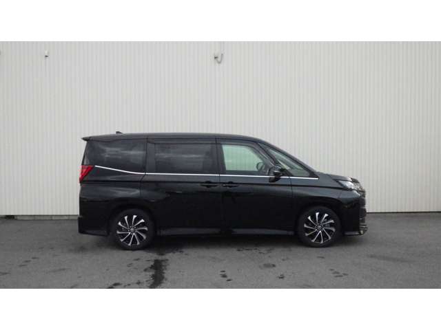Toyota Noah 10