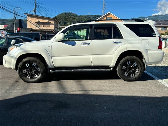 Toyota Hilux Surf 8