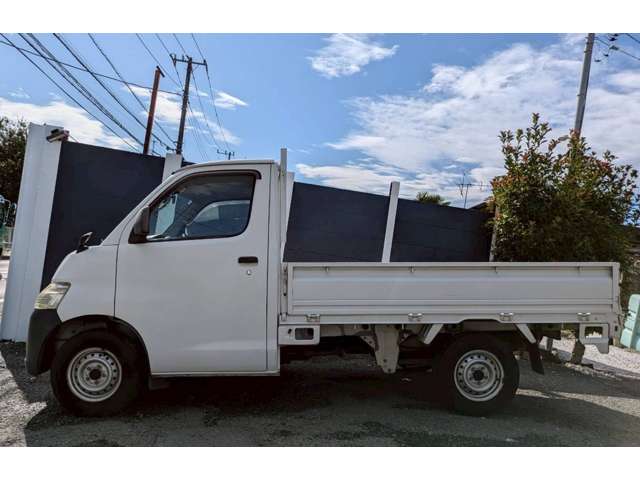 Toyota Light Ace Truck 8