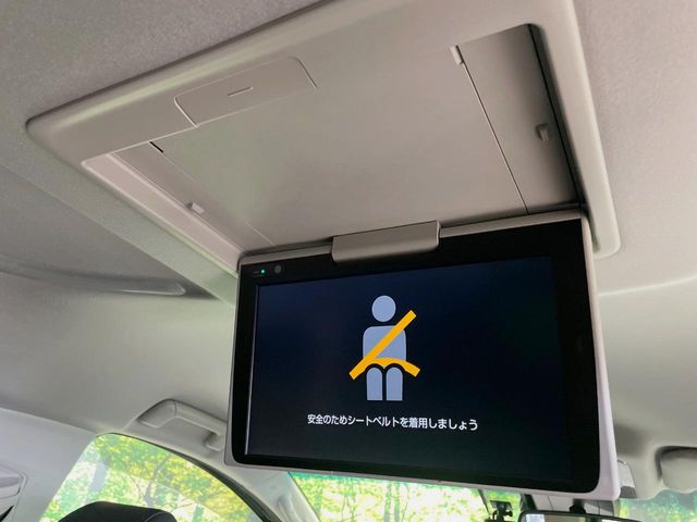 Toyota Vellfire 6