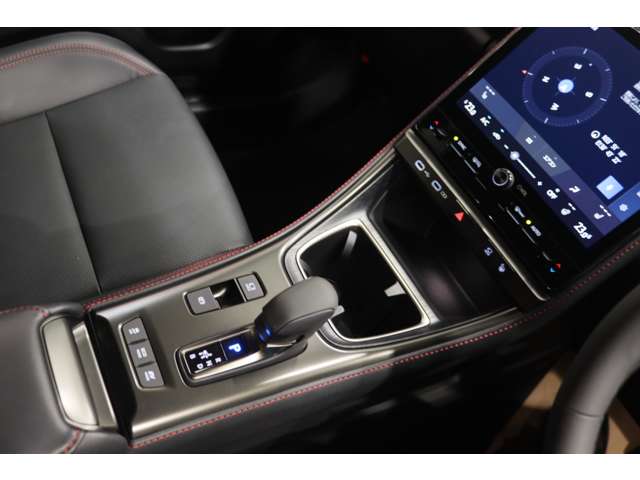 Lexus LBX 12
