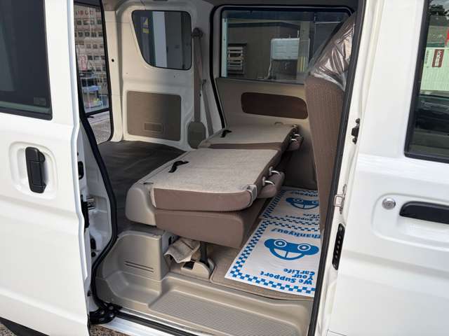 Nissan NV100 Clipper 12