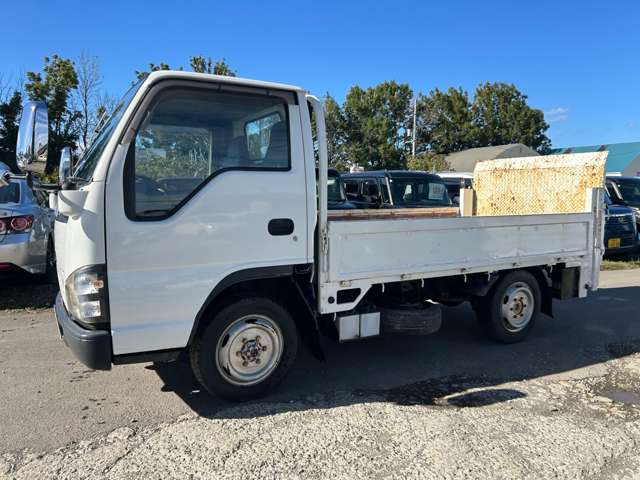 Isuzu Elf 7