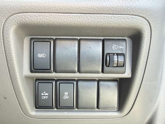 Nissan NV100 Clipper 11