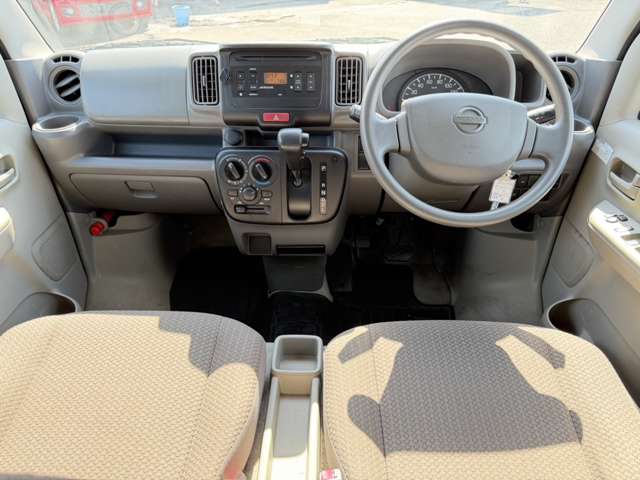 Nissan NV100 Clipper 6