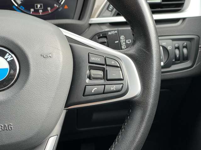 BMW X1 8