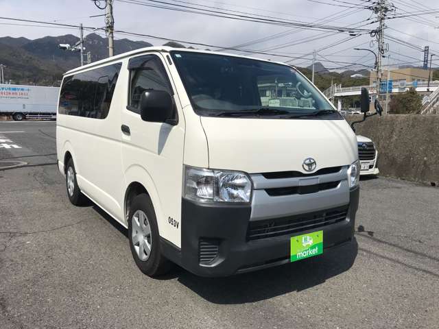 Toyota Regius Ace 12