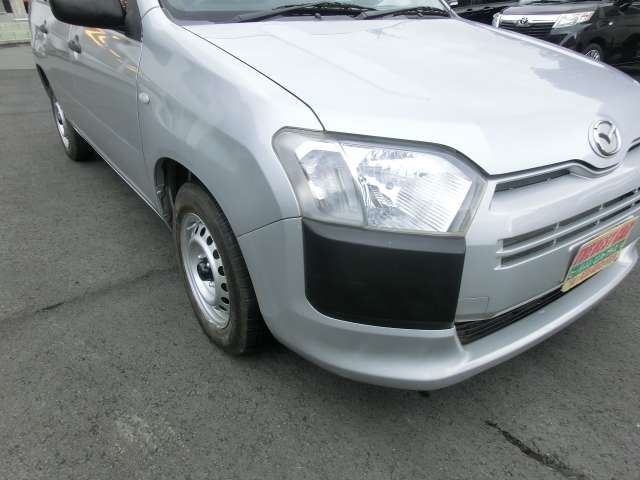 Mazda Familia Van 7
