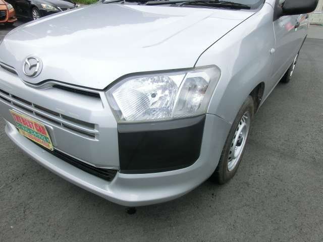 Mazda Familia Van 9