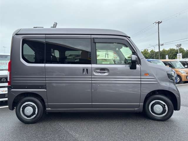 Honda N-VAN 12