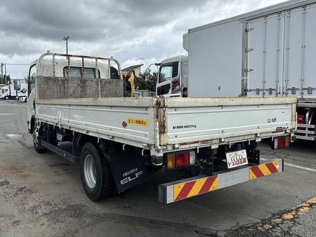 Isuzu Elf 2