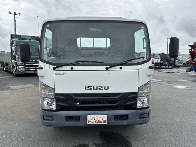 Isuzu Elf 3