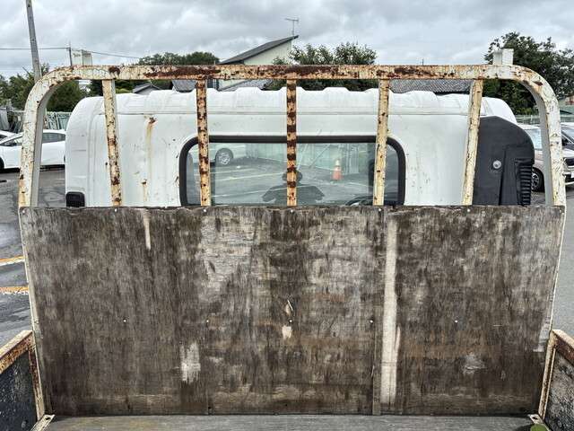 Isuzu Elf 9