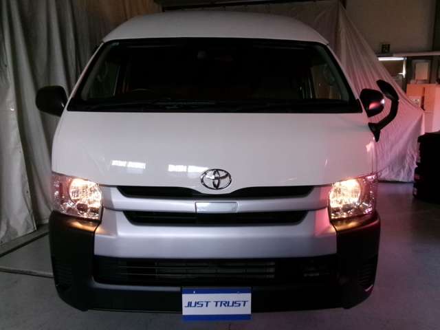 Toyota Regius Ace 5
