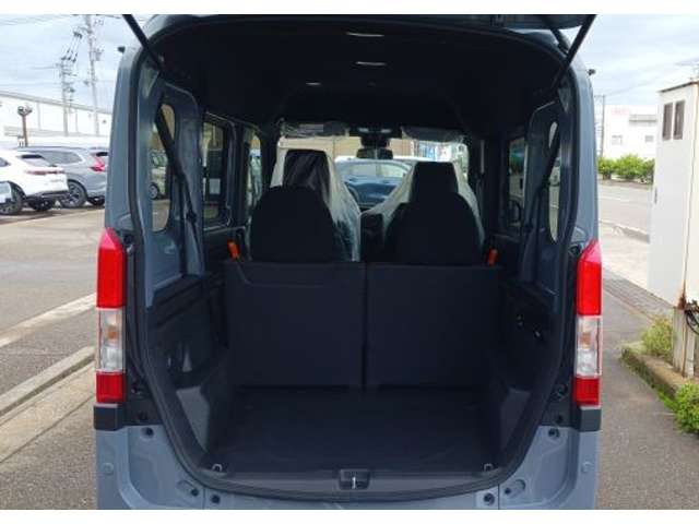 Honda N-VAN 9